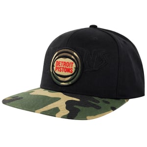 Mitchell & Ness NBA Detroit Pistons Blind Camo Black Cap