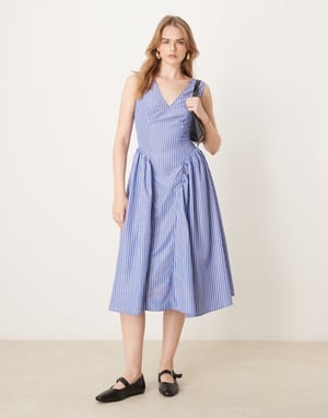 Glamorous v-neck midaxi dress in navy stripe