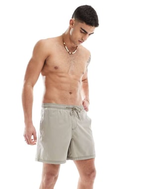 Hollister Y2K badshorts i khaki