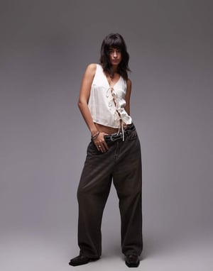 Topshop satin asymmetrisk knytväst i off-white