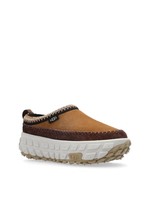 Venture Daze Slip-On Sneakers