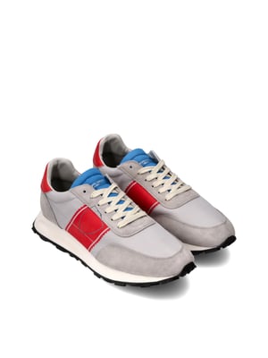 Tour Low sneakers