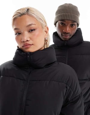 COLLUSION Unisex Pufferjacka i Svart