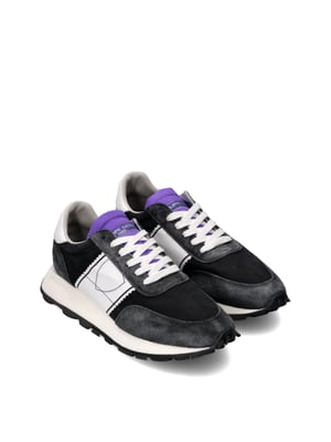 Tour Low sneakers