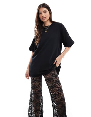 ASOS DESIGN 2 i 1 t-shirt och spets jumpsuit i svart