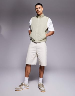 ASOS DESIGN puffert väst i grön