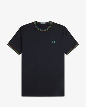 T-Shirt in Black