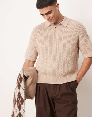 ASOS DESIGN avslappnad passform ribbad stickad polo i sten