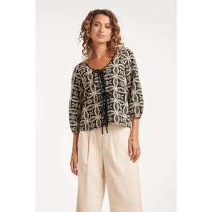 Smashed Lemon Boho top met rijk borduursel en vetersluiting |