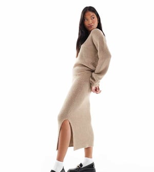 Vero Moda Petite fluffig midikjol i beige