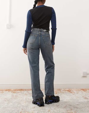 Dr Denim Echo raka benjeans i Canyon mid vintage