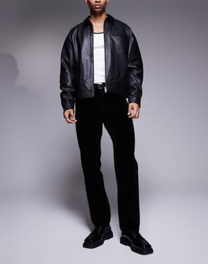 ASOS DESIGN raka passform fleecejeans i svart