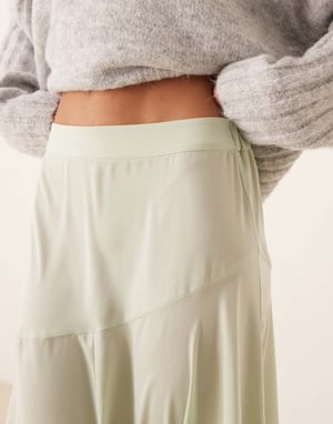 ASOS DESIGN volym maxi kjol i salvia