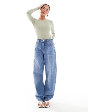 Topshop Barrel mid rise jean in vintage blue