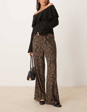 JDY breda ben strukturerade byxor i leopardtryck