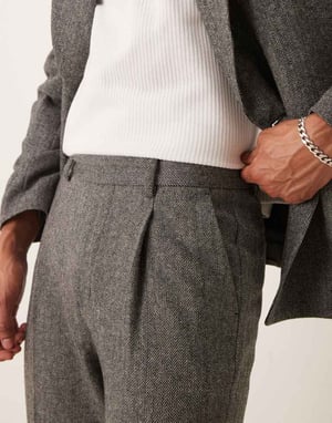 ASOS DESIGN tapered kostymbyxor i grå herringbone