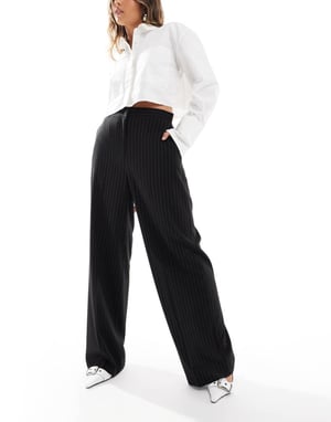 ASOS DESIGN skräddarsydda avslappnade raka byxor i svart randigt mönster