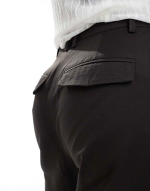 ASOS DESIGN skräddarsydd byxa med volymben i svart