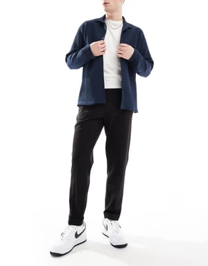 ASOS DESIGN smart tapered fit chinos i svart med halv elastisk midja