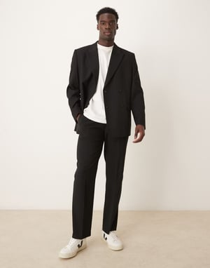 ASOS DESIGN raka benbyxor i svart