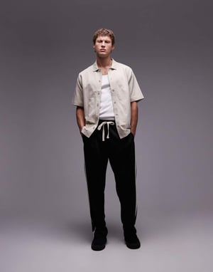 Topman kort passform tryckknappad jersey skjorta i sten