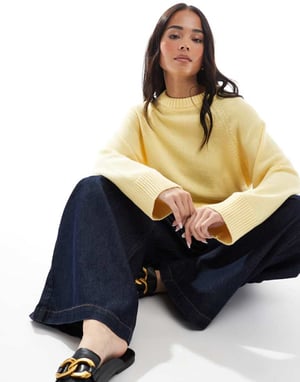 ASOS DESIGN stickad crew neck jumper med raglansleeve i buttermilk