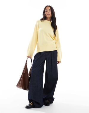 ASOS DESIGN stickad crew neck jumper med raglansleeve i buttermilk