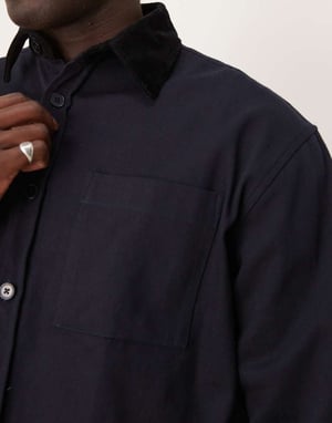 ASOS DESIGN oversized boxy overskjorta med kordkrage i marinblå