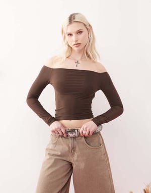 COLLUSION mjuk touch bardot rygglös topp