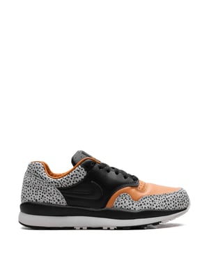 Air Safari Sneakers