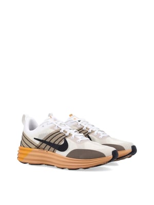 Lunar Roam Sneakers