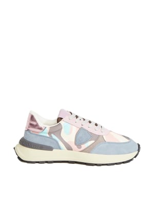 Antibes lage camouflage sneakers