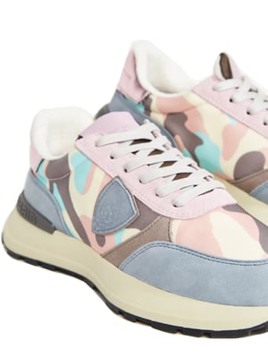 Antibes lage camouflage sneakers