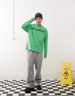 COLLUSION långärmad t-shirt med logotyp och tourgrafik i grön