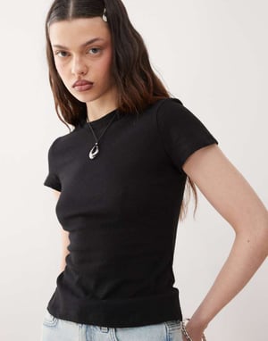 Veckodag linneblandning passande t-shirt i svart
