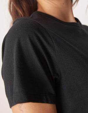 Abercrombie & Fitch kortärmad avslappnad t-shirt i svart