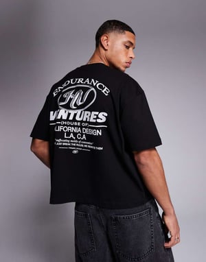 ASOS DESIGN boxy oversized t-shirt med textgrafik i svart