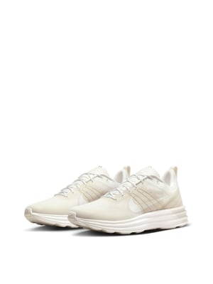 Lunar Roam Sneakers