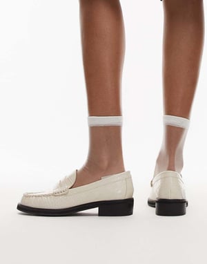 Topshop Carter loafers med rynkdetalj i off white krokodiltryck