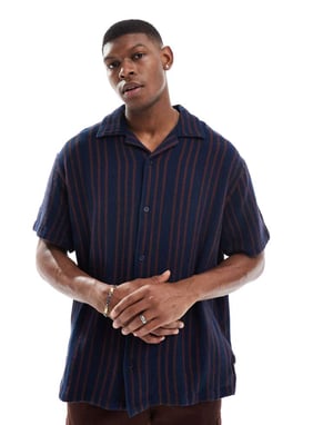 Wrangler Resort short sleeve relaxed woven stripe cotton dobby shirt in navy stripe