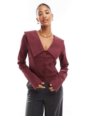 ASOS DESIGN poplin oversized krage figursydd skjorta i burgundy