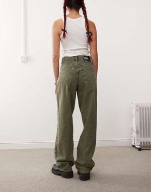 Dr Denim Donna avslappnad passform hög midja bred rak ben jeans i tvättad olivgrön