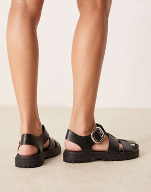 ASOS DESIGN Wide Fit Monarch chunky fishermans in black