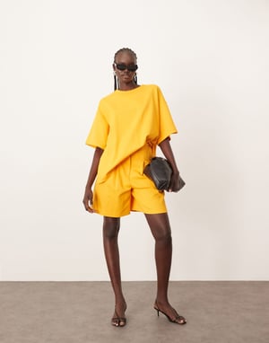 ARRANGE premium textured jersey city shorts co-ord in mango
