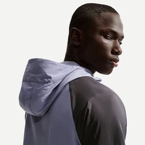 Men's Nike Windrun Jacket in Purple/Blk/Lime