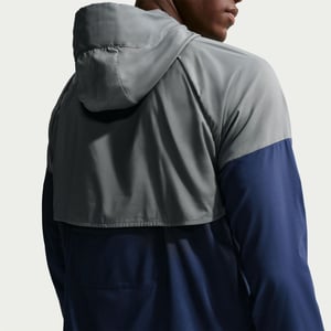Men's Nike Windrun Jacket in Smoke Grey/Navy
