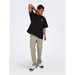 Men's Only Solid Patterned Straight Cargo Pants in Chinchilla