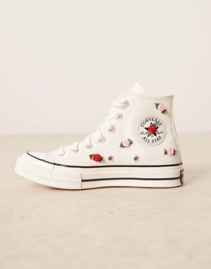 Converse Hearts Chuck 70 Hi trainers in white with embroidered roses