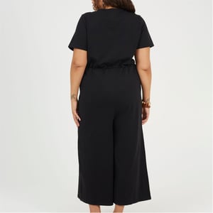 Women's Brave Soul Crew Neck Short Sleeve Solid Patterned Culotte Jumpsuit in Black