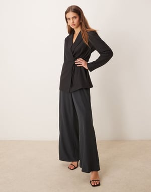 Vila oversized tie detail blazer in black